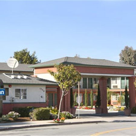 Days Inn Salinas Airport Zewnętrze zdjęcie