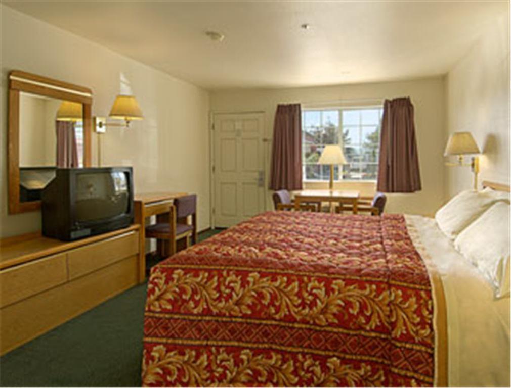 Days Inn Salinas Airport Pokój zdjęcie